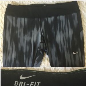 Nike capri pants